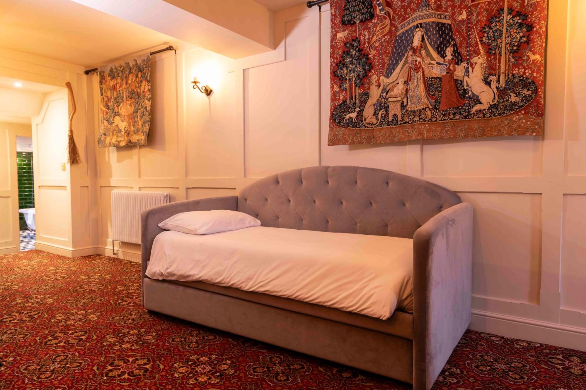 The Dirty Bottles Hotel Alnwick Dış mekan fotoğraf