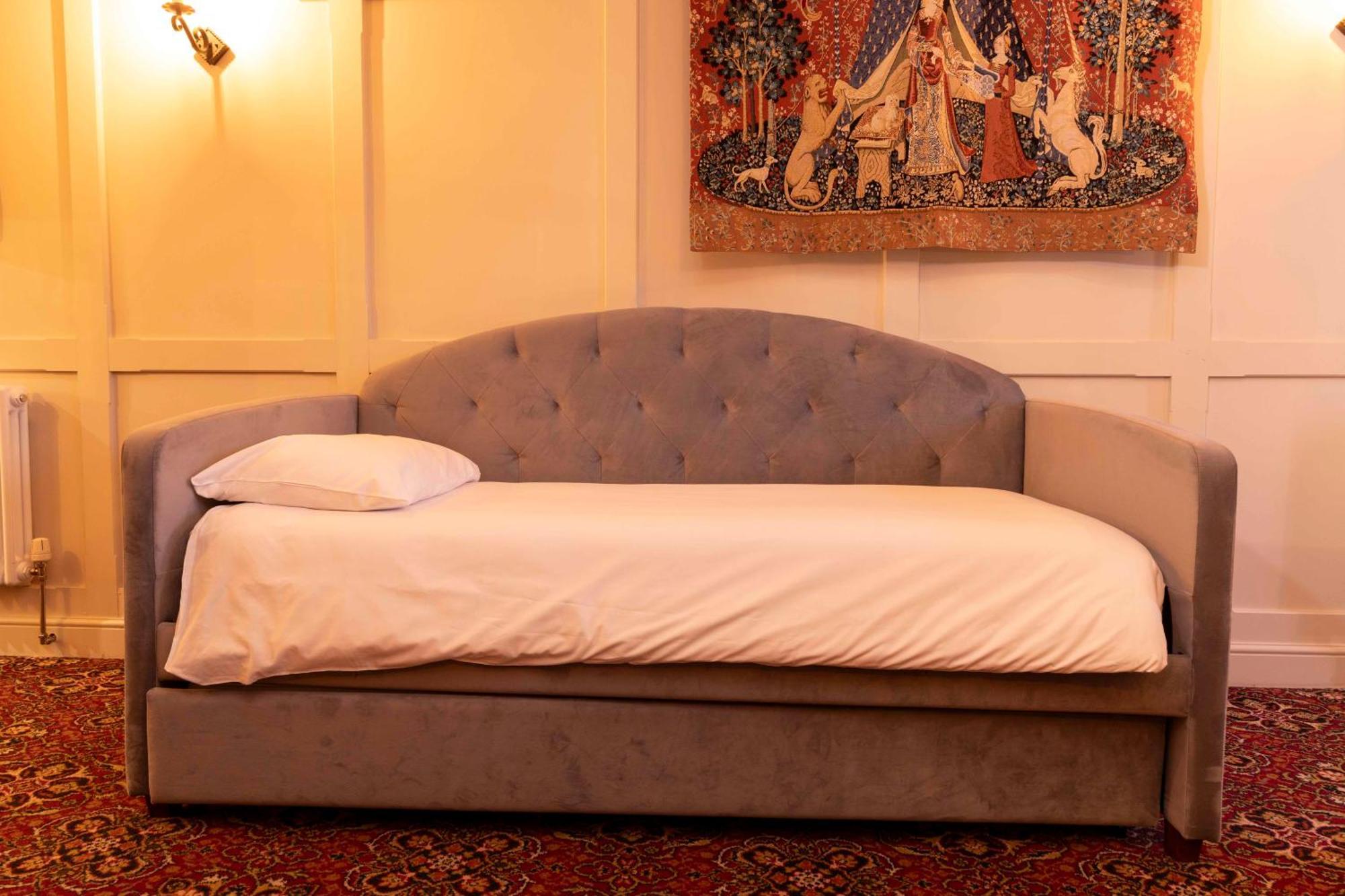 The Dirty Bottles Hotel Alnwick Dış mekan fotoğraf