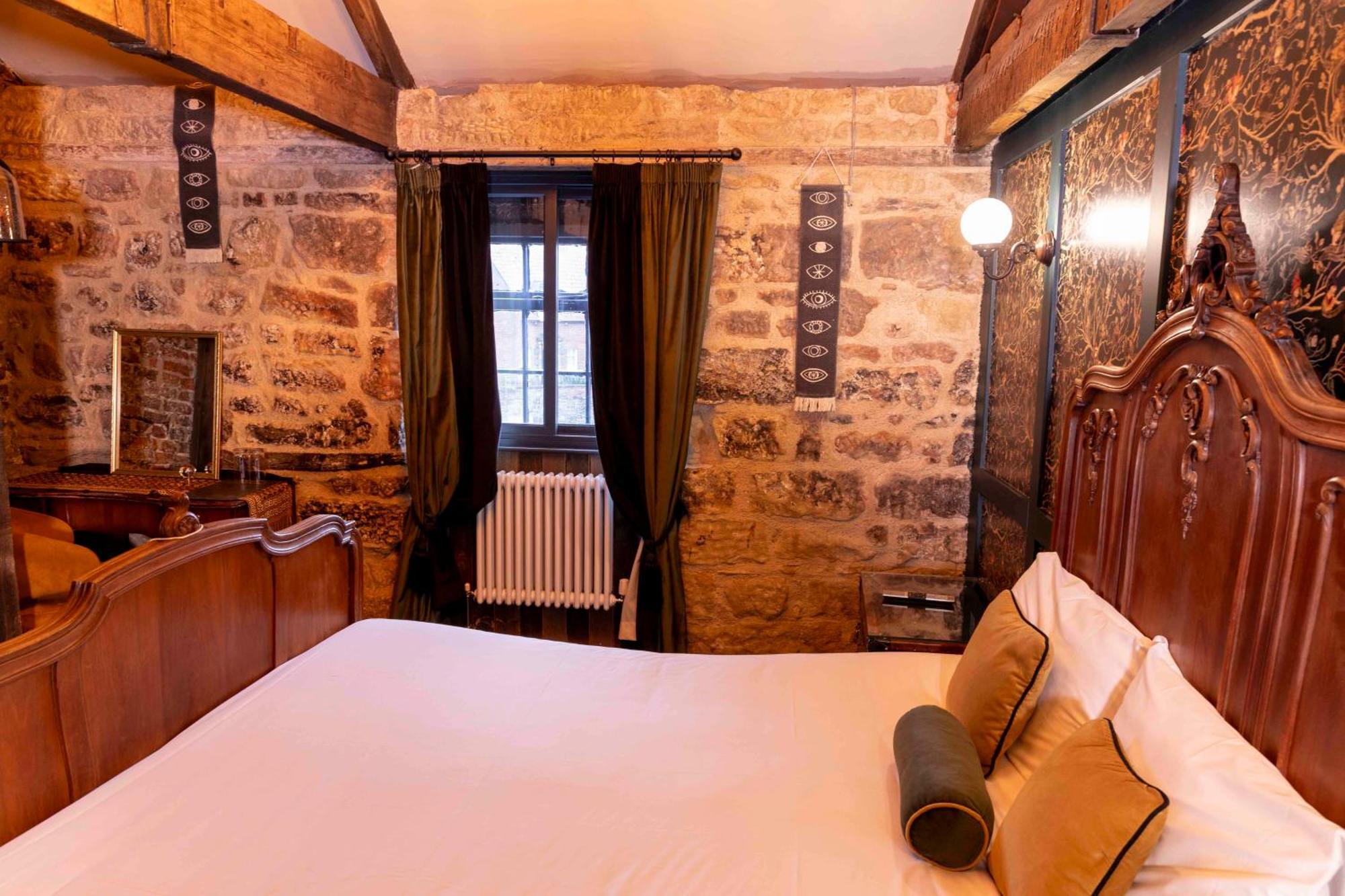 The Dirty Bottles Hotel Alnwick Dış mekan fotoğraf